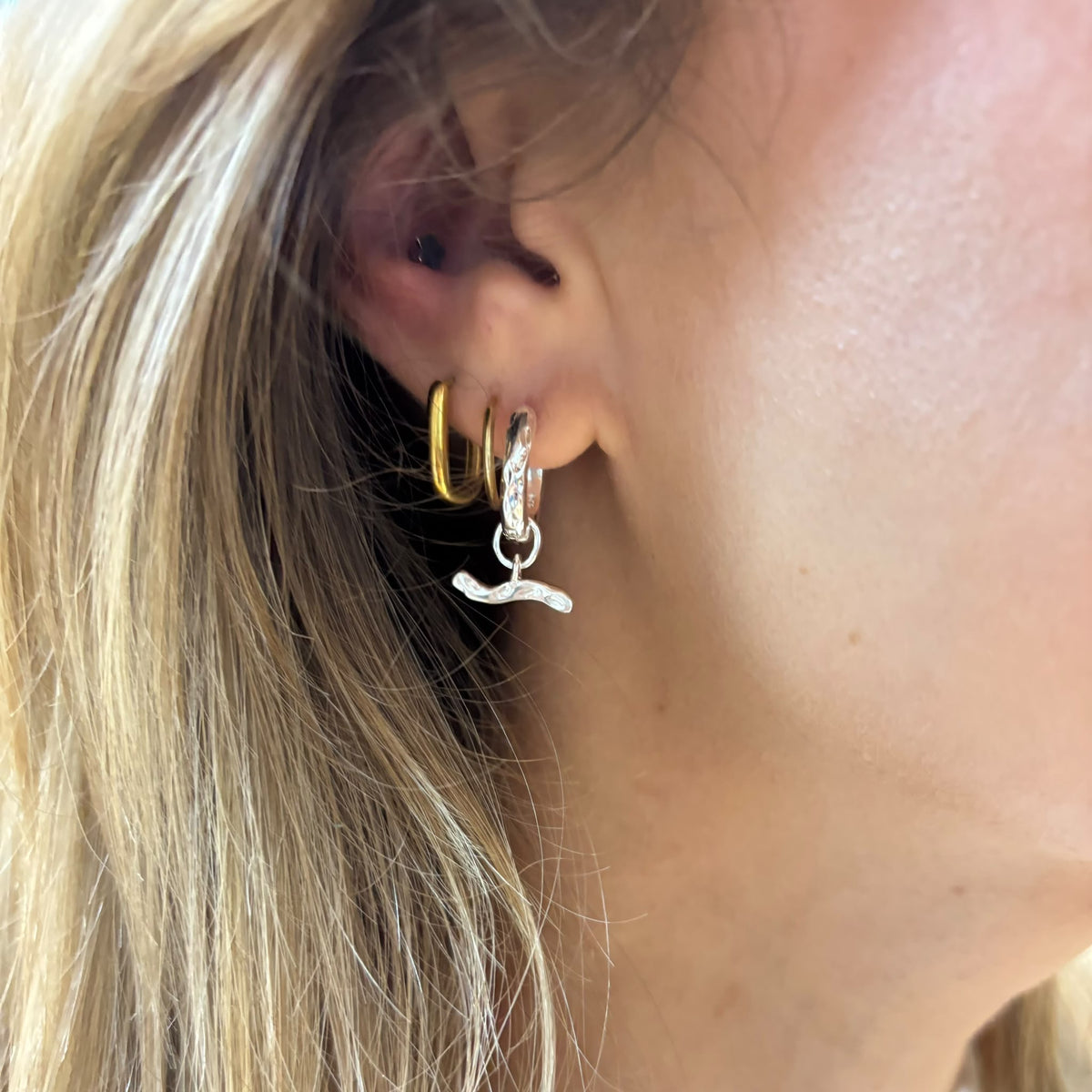 NEW Wave T-Bar Earrings