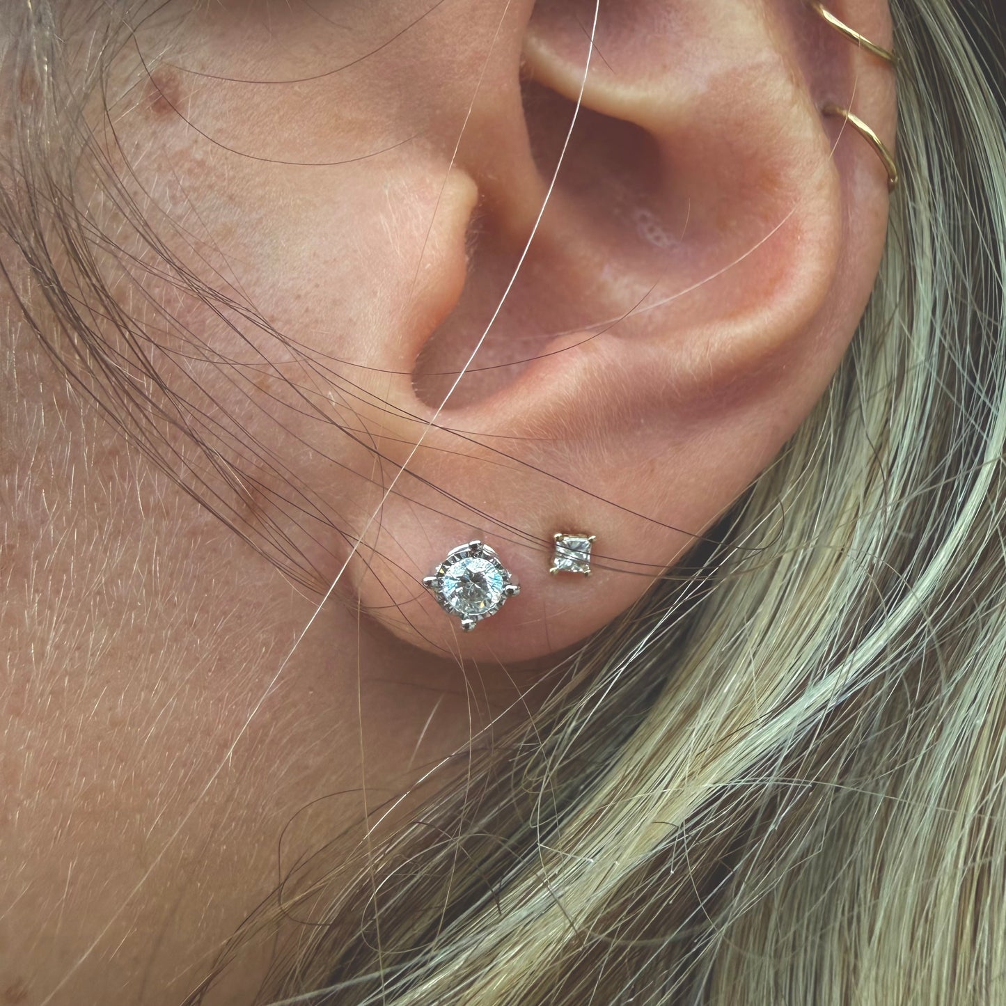 SOLD DIAMOND DEAL OFFER Natural Diamond Earrings