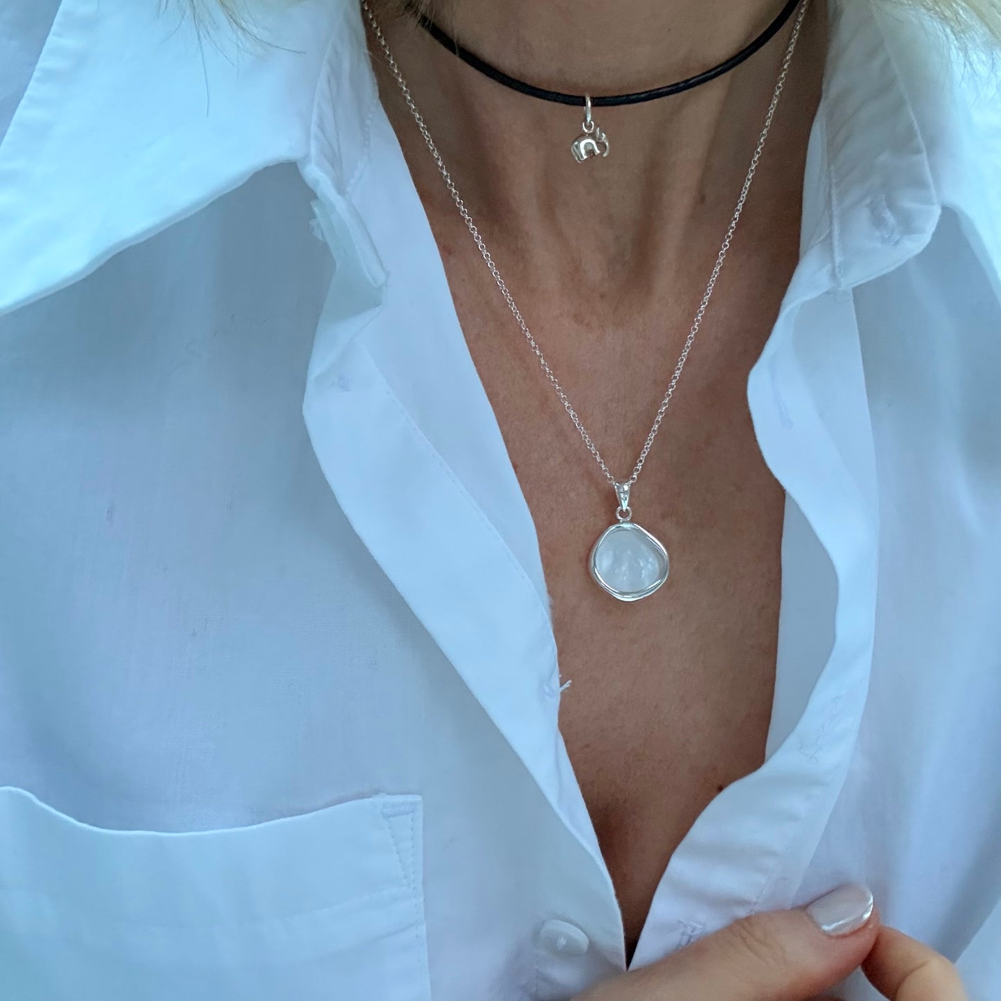 Mother of pearl moon necklace