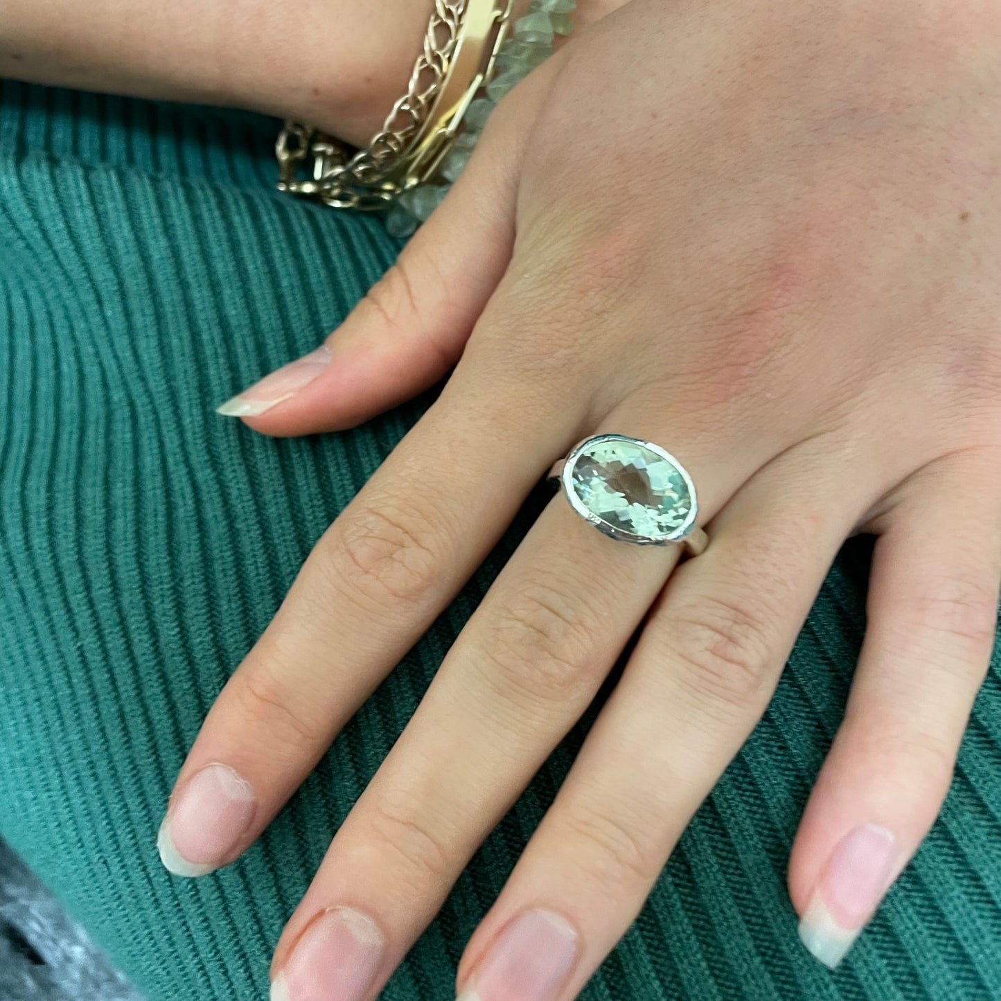 Green Quartz Oval Ring